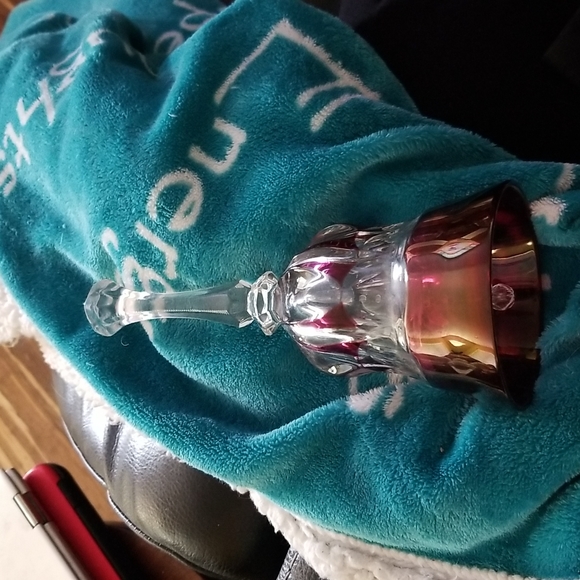 Beautiful Vintage Cut Ruby Glass Crystal Bell - Picture 10 of 10